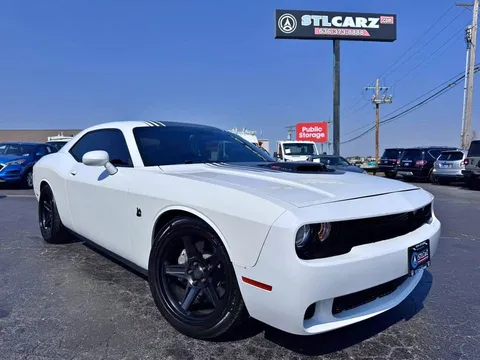 2016 Dodge Challenger 392 Hemi Scat Pack Shaker