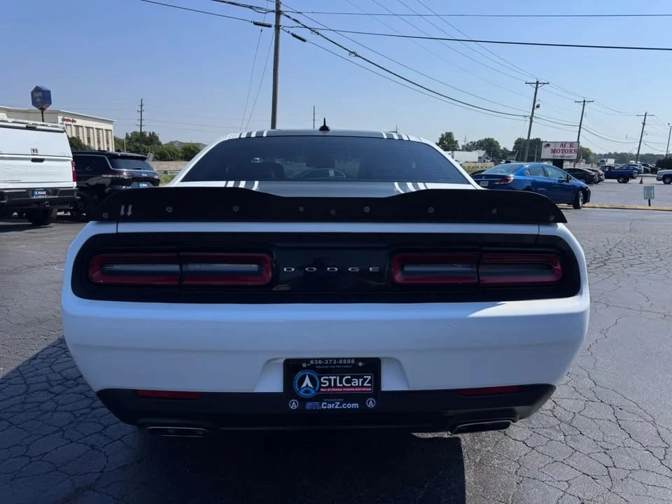 2016 Dodge Challenger SRT8 & 392 3rd Gen - Image 4 of 20