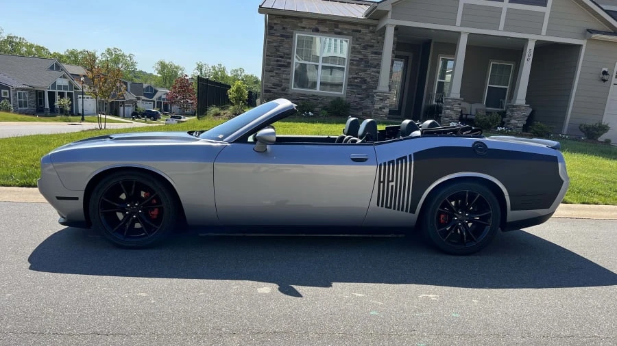 2016 Dodge Challenger 3rd Gen - Image 2 of 17