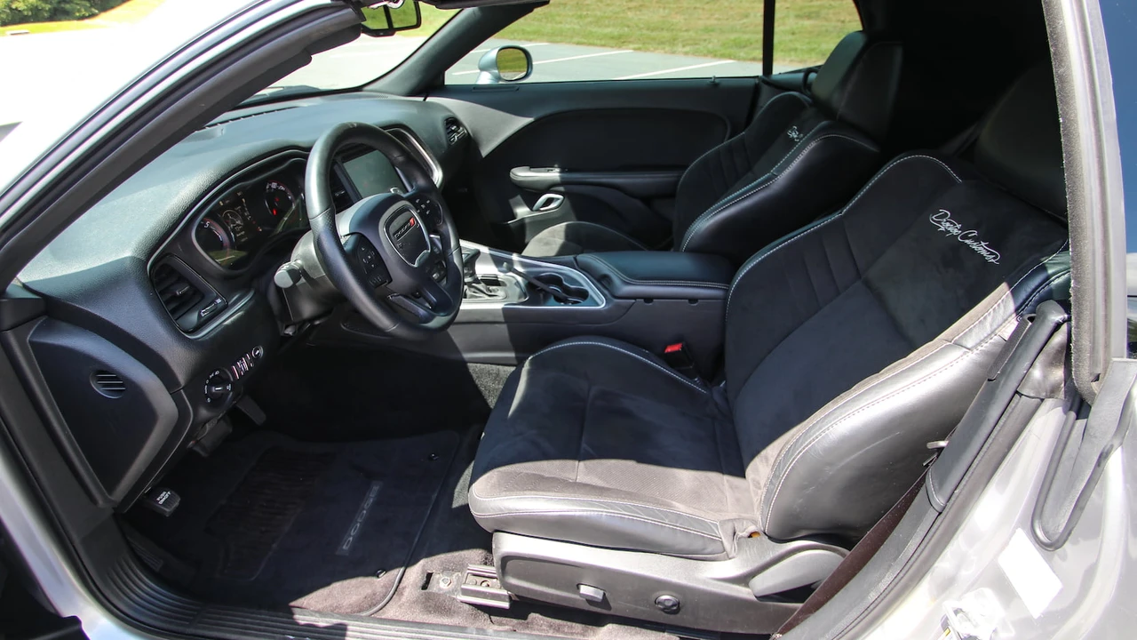 2016 Dodge Challenger 3rd Gen - Image 3 of 31