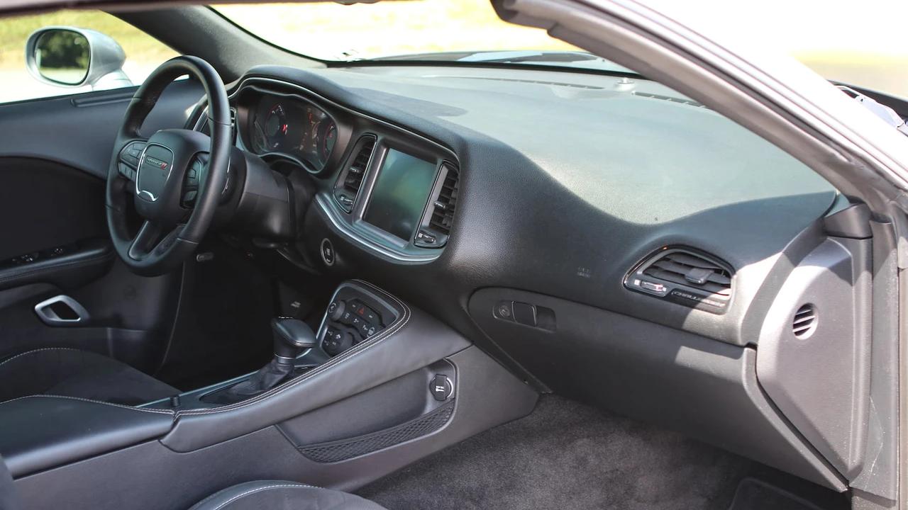 2016 Dodge Challenger 3rd Gen - Image 4 of 31