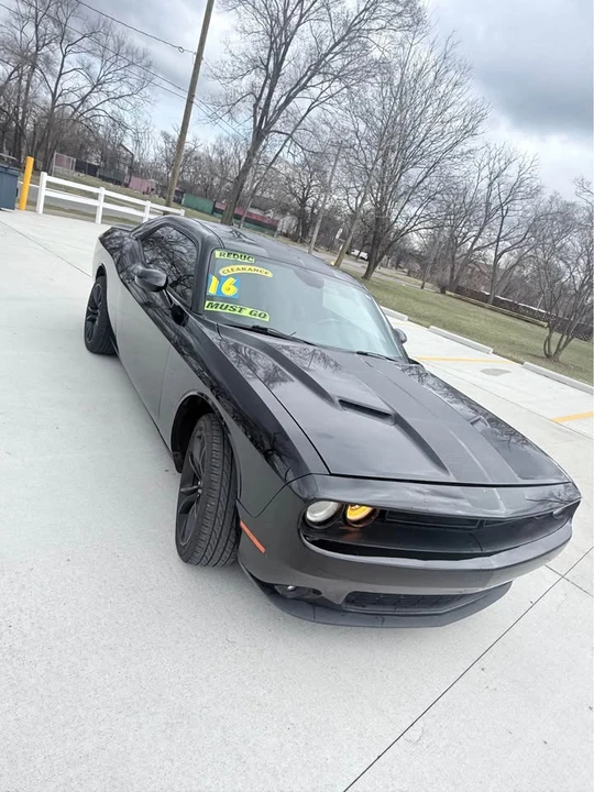 2016 Dodge Challenger 3rd Gen - Image 2 of 6