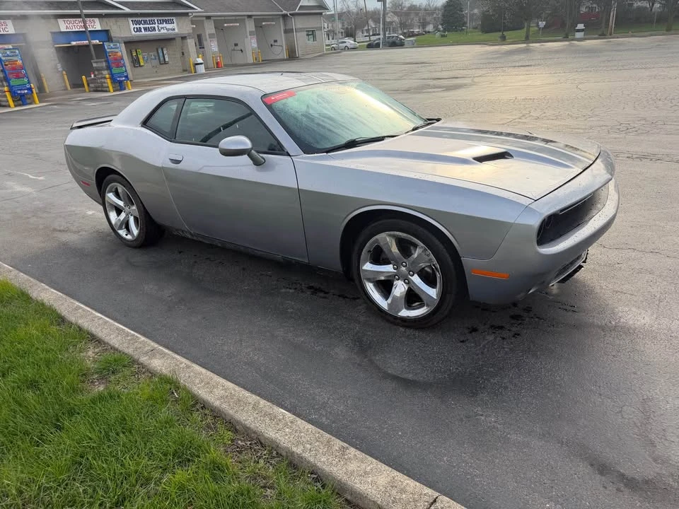 2016 Dodge Challenger 3rd Gen - Image 2 of 8