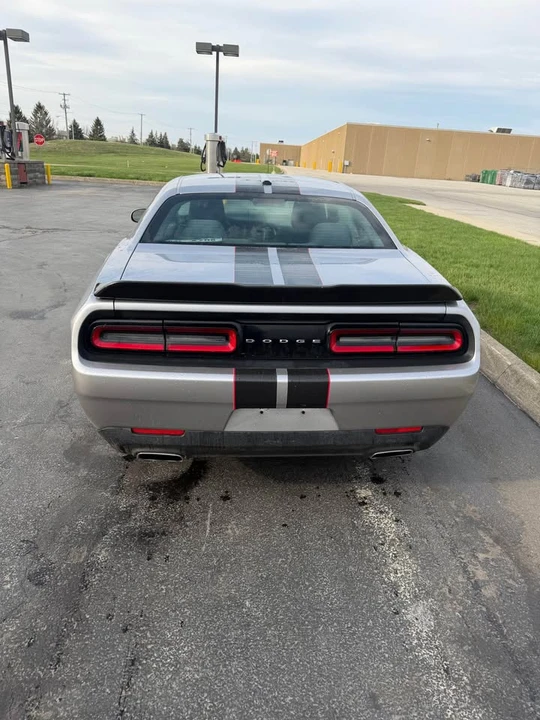 2016 Dodge Challenger 3rd Gen - Image 5 of 8