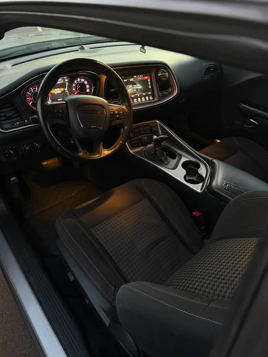 2016 Dodge Challenger 3rd Gen - Image 3 of 11