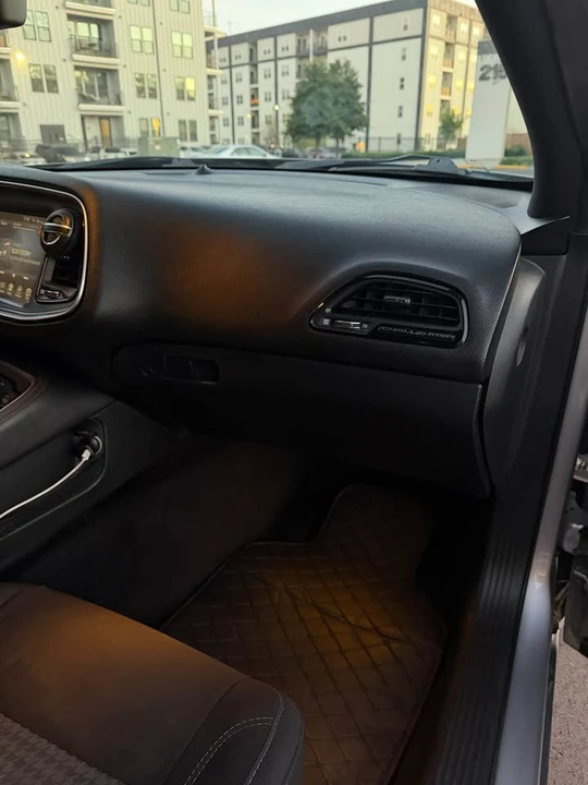 2016 Dodge Challenger 3rd Gen - Image 4 of 11
