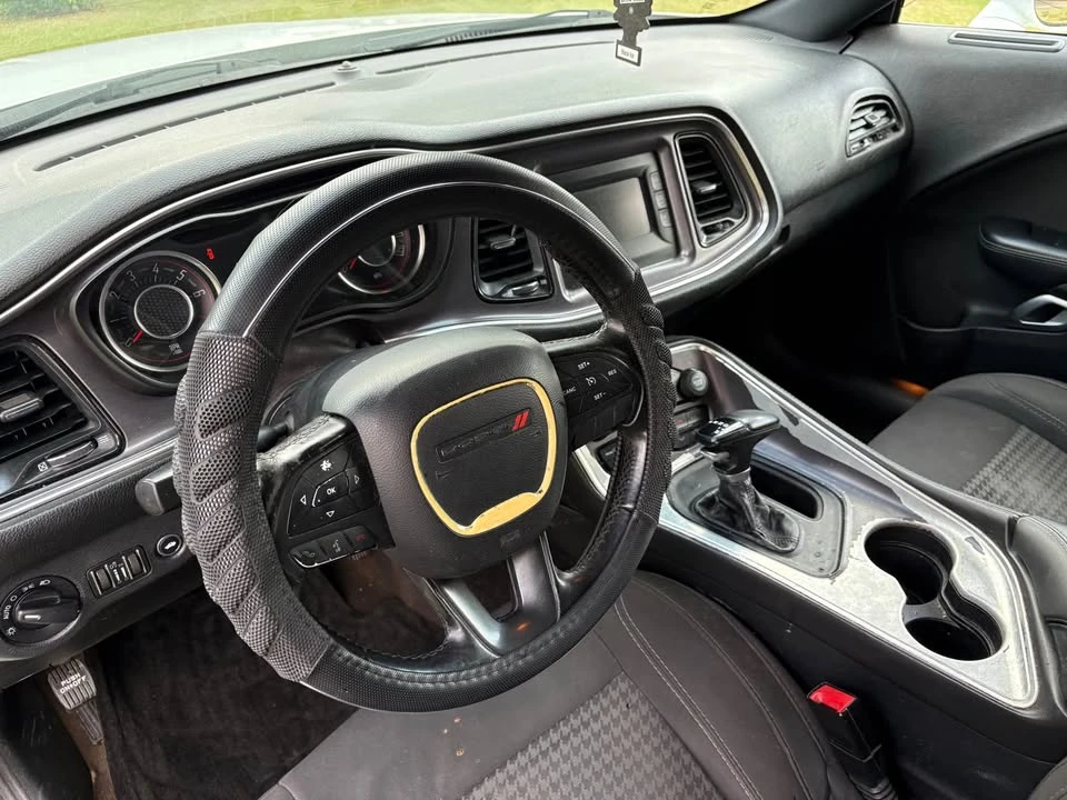 2016 Dodge Challenger 3rd Gen - Image 5 of 8
