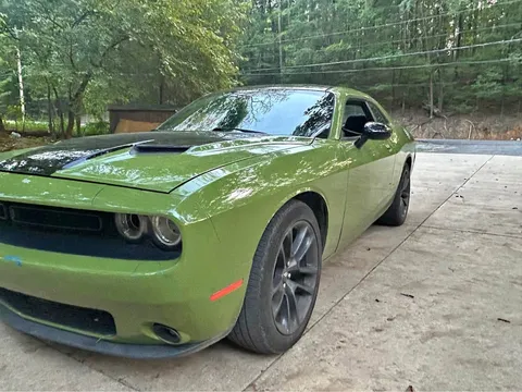 2016 Dodge Challenger Coupe 2D