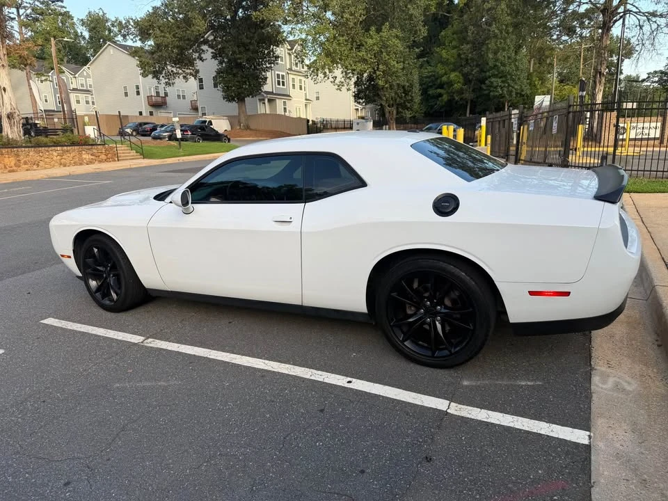 2016 Dodge Challenger 3rd Gen - Image 8 of 12