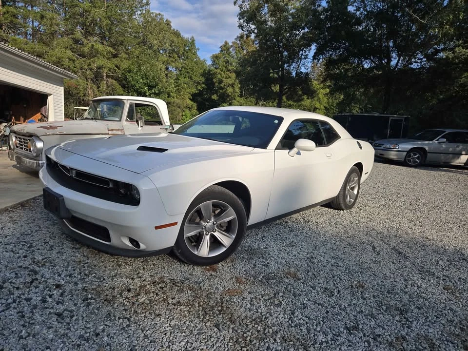 2016 Dodge Challenger 3rd Gen - Image 3 of 8