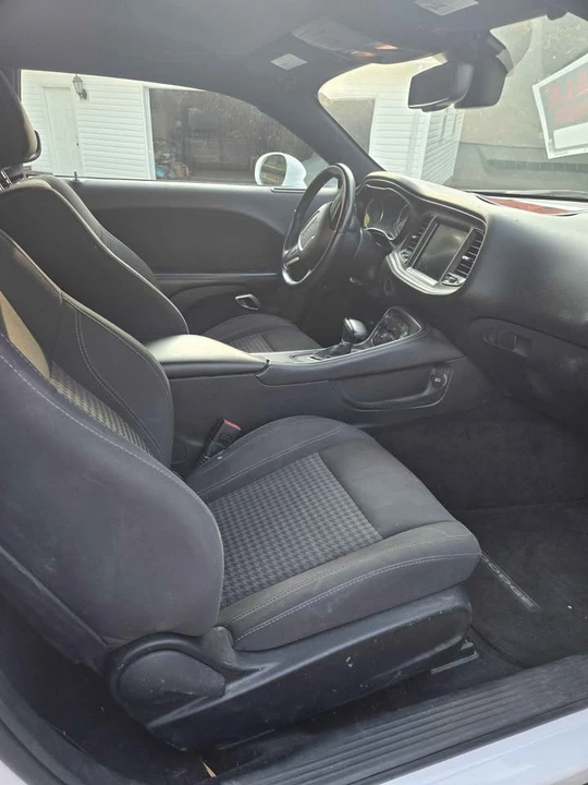 2016 Dodge Challenger 3rd Gen - Image 7 of 8