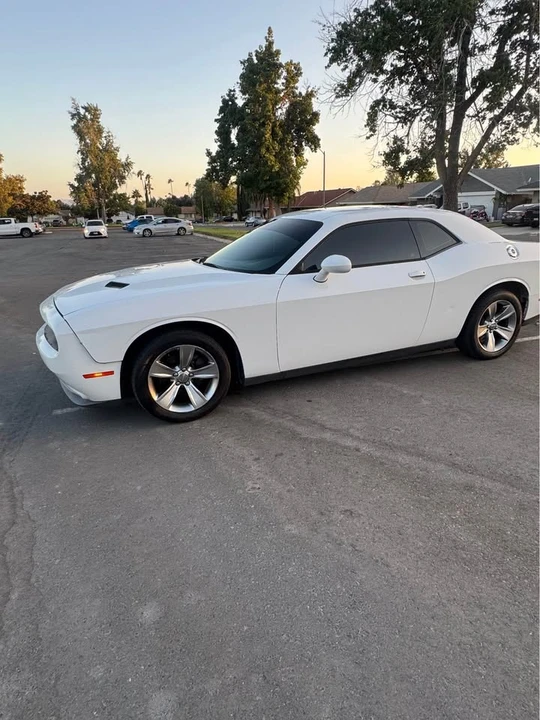 2016 Dodge Challenger 3rd Gen - Image 5 of 9
