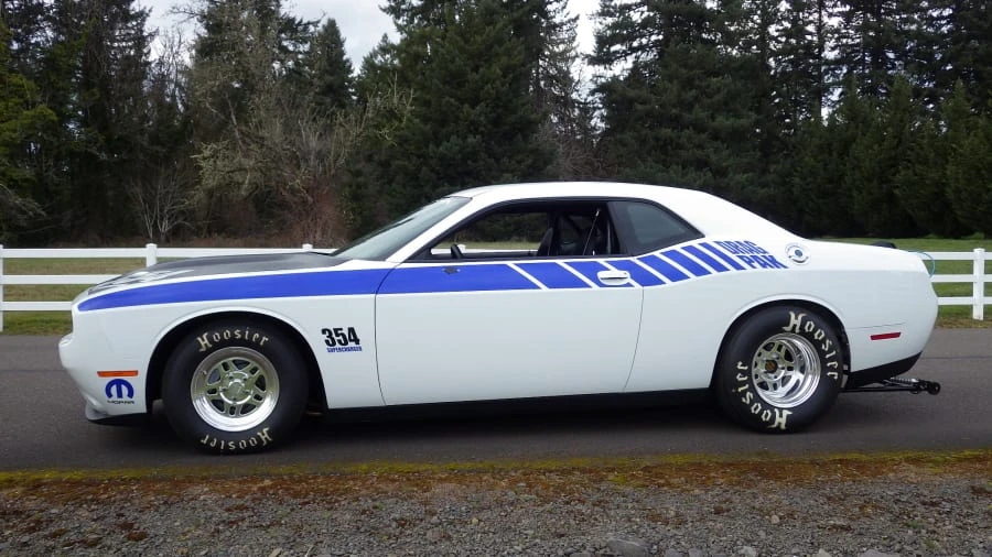 2016 Dodge Challenger 3rd Gen - Image 2 of 12