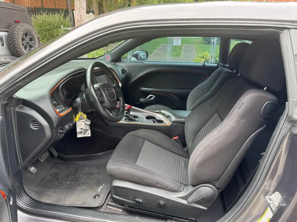 2016 Dodge Challenger 3rd Gen - Image 11 of 16