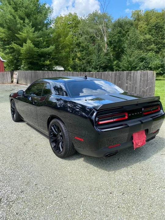 2016 Dodge Challenger SRT Hellcat 3rd Gen - Image 5 of 9