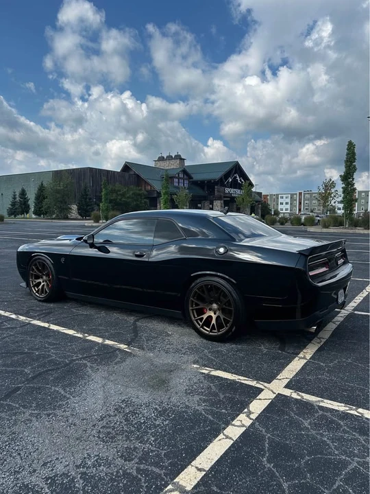 2016 Dodge Challenger SRT Hellcat 3rd Gen - Image 5 of 9