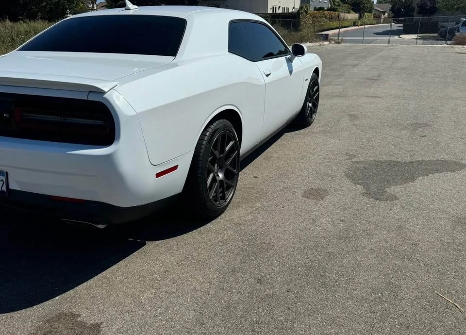 2016 Dodge Challenger 3rd Gen - Image 2 of 8