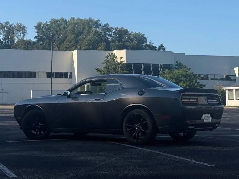 2016 Dodge Challenger 3rd Gen - Image 2 of 5