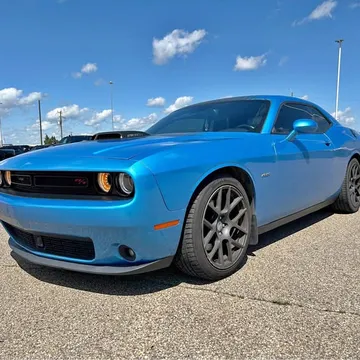2016 Dodge Challenger R/T Shaker