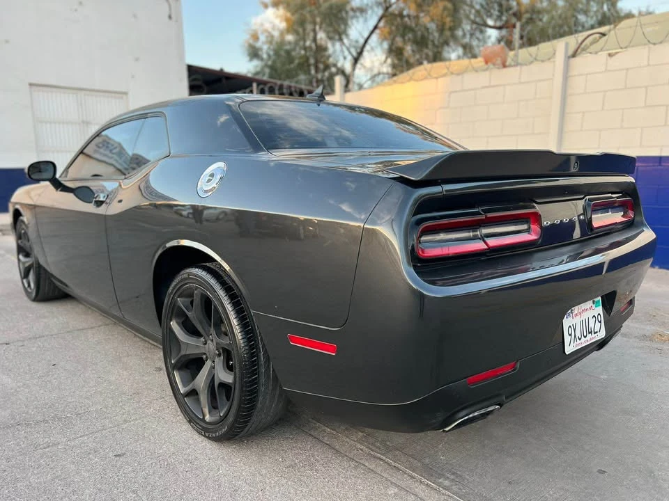 2016 Dodge Challenger 3rd Gen - Image 3 of 11