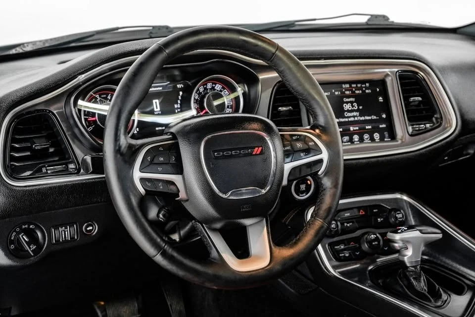 2016 Dodge Challenger 3rd Gen - Image 9 of 11