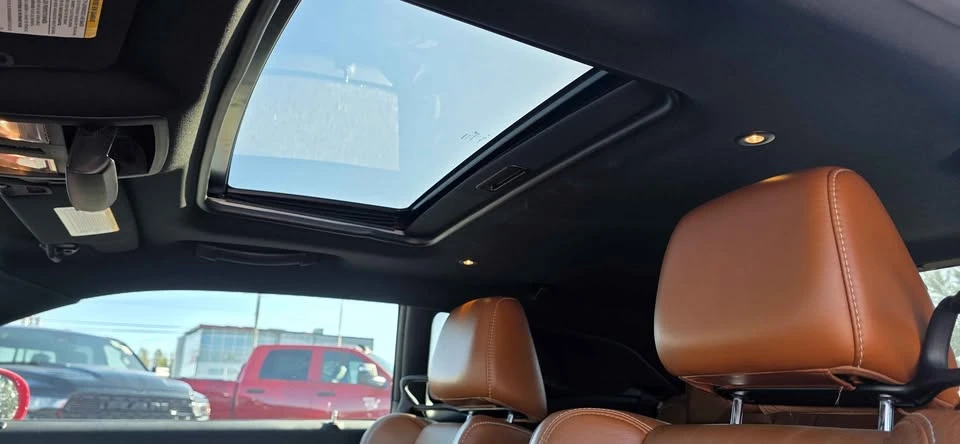 2016 Dodge Challenger 3rd Gen - Image 12 of 15
