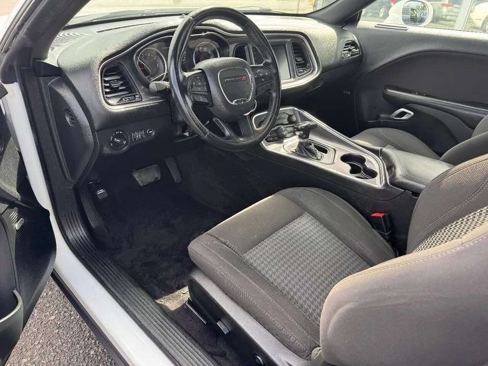 2016 Dodge Challenger 3rd Gen - Image 9 of 19