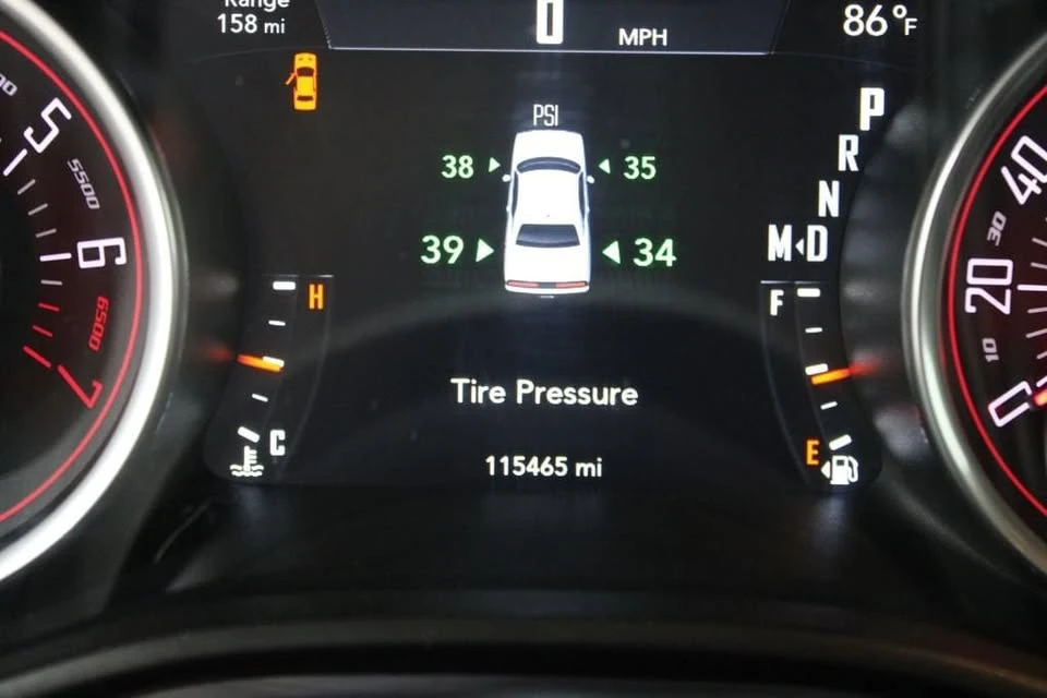 2016 Dodge Challenger 3rd Gen - Image 9 of 13