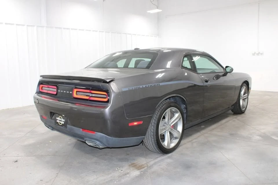 2016 Dodge Challenger 3rd Gen - Image 5 of 13