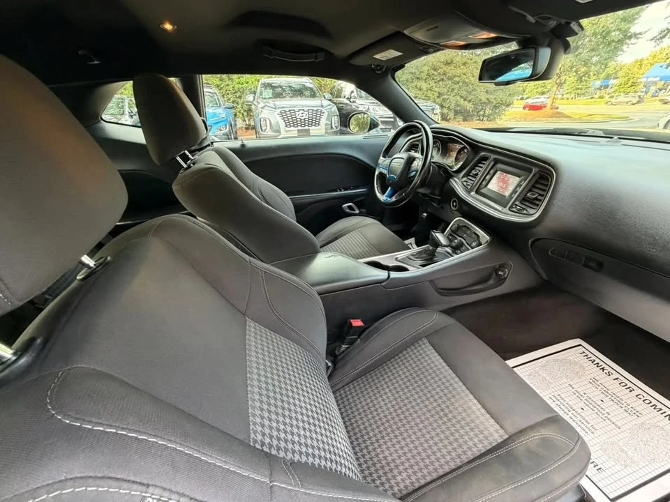 2016 Dodge Challenger 3rd Gen - Image 10 of 20