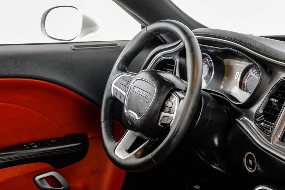 2016 Dodge Challenger 3rd Gen - Image 7 of 11