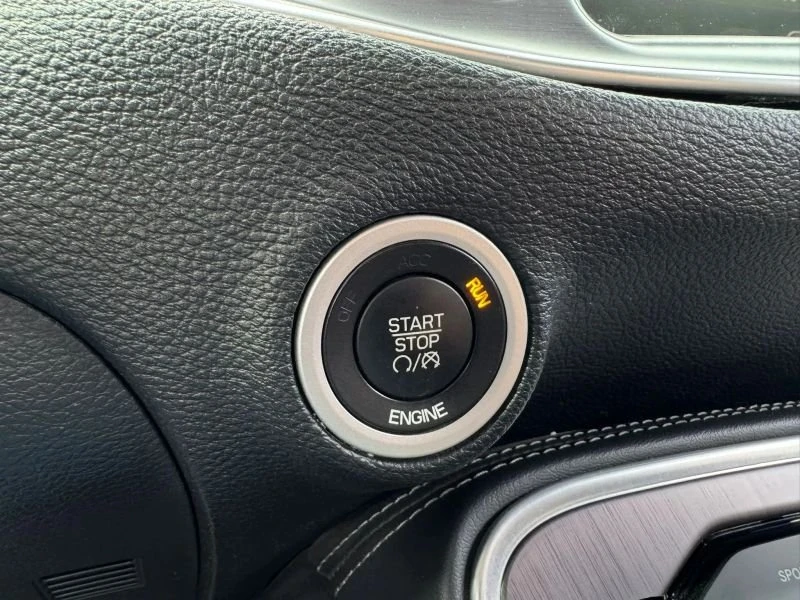 2016 Dodge Challenger 3rd Gen - Image 11 of 20