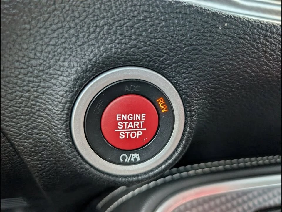 2016 Dodge Challenger 3rd Gen - Image 18 of 20