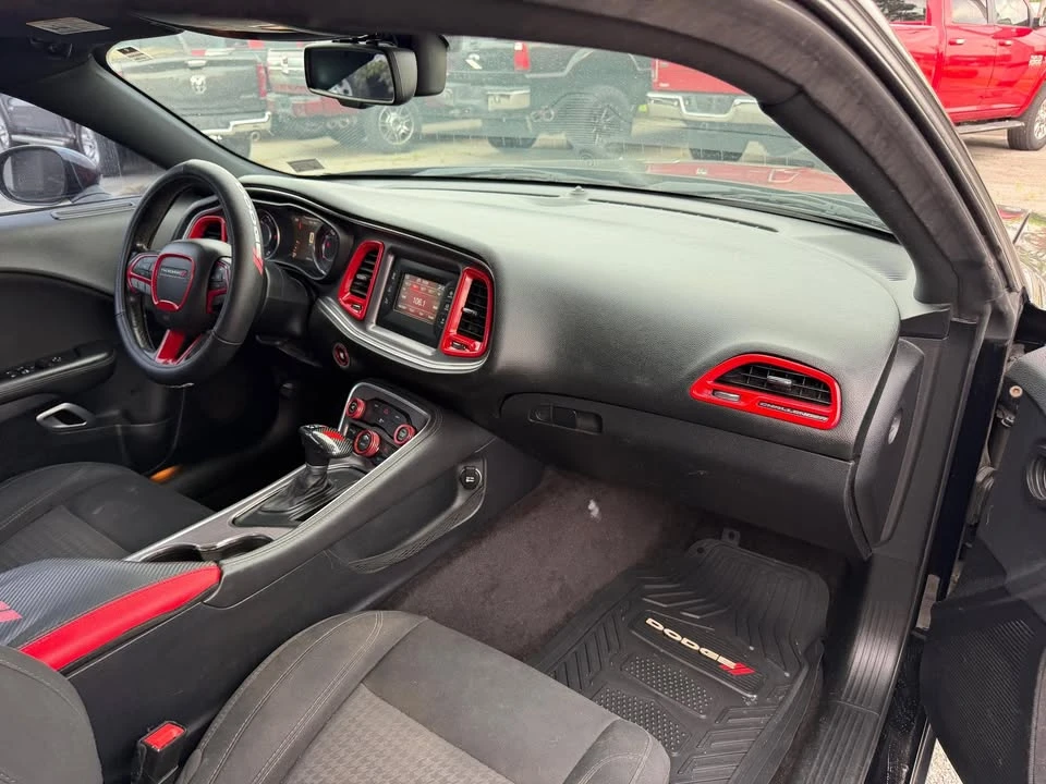 2016 Dodge Challenger 3rd Gen - Image 14 of 17