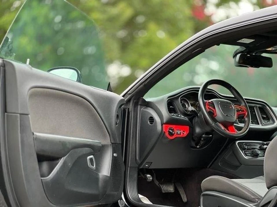 2016 Dodge Challenger 3rd Gen - Image 9 of 20
