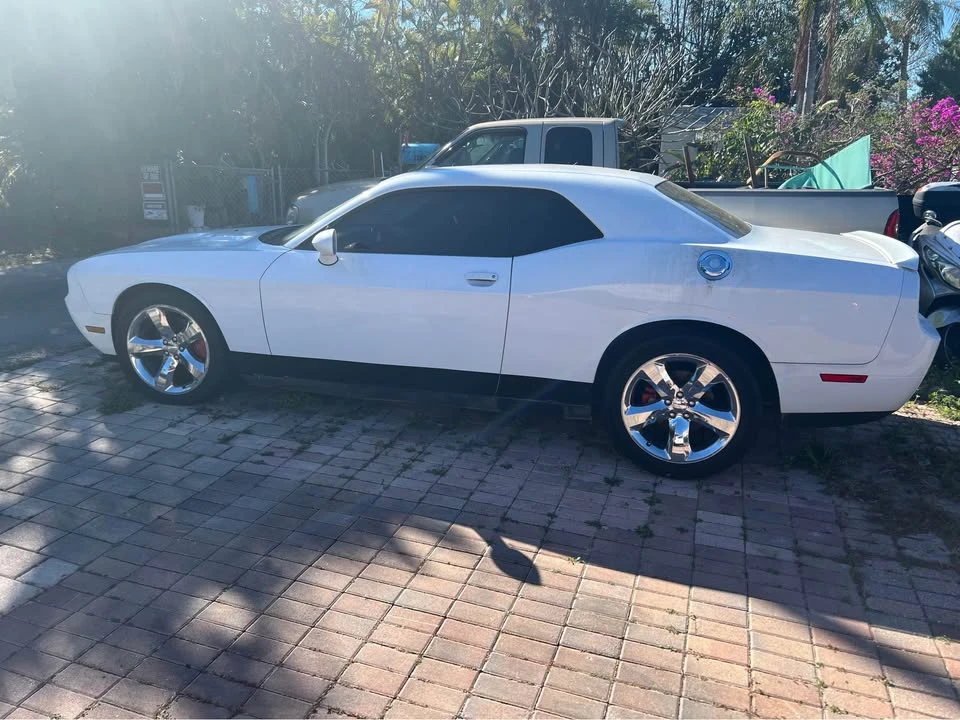 2016 Dodge Challenger 3rd Gen - Image 2 of 4