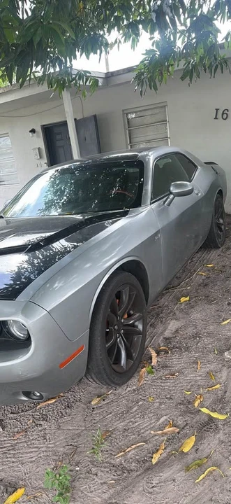 2016 Dodge Challenger 3rd Gen - Image 2 of 3