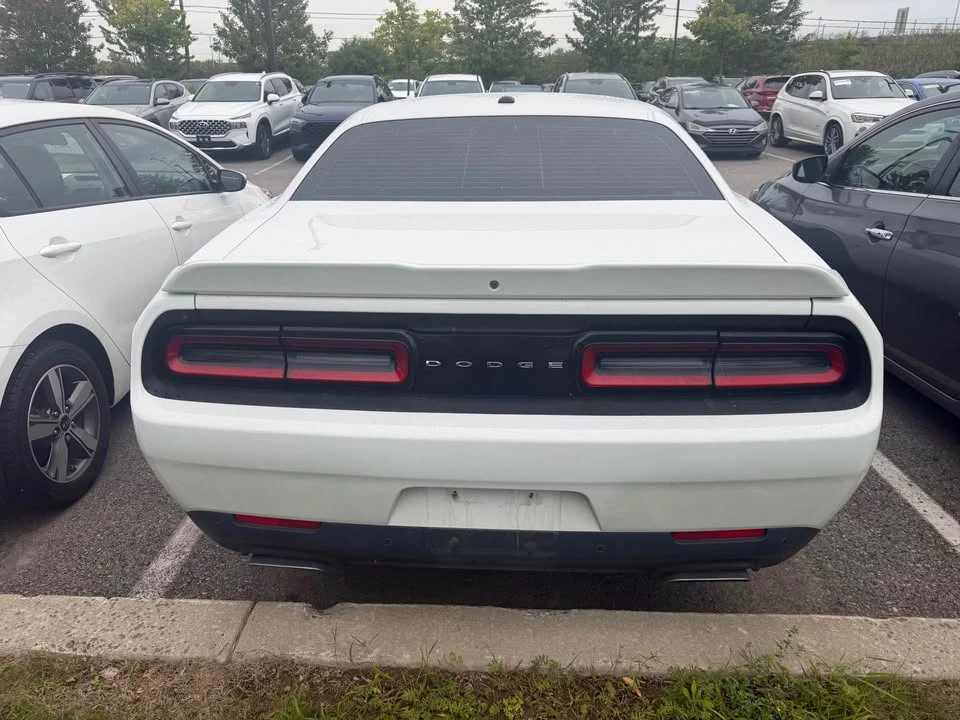 2016 Dodge Challenger 3rd Gen - Image 4 of 8