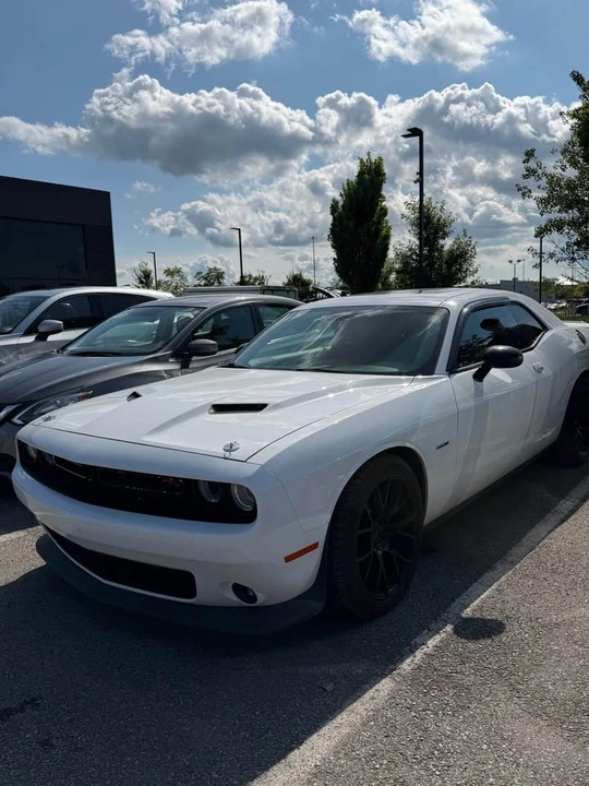 2016 Dodge Challenger 3rd Gen - Image 2 of 4