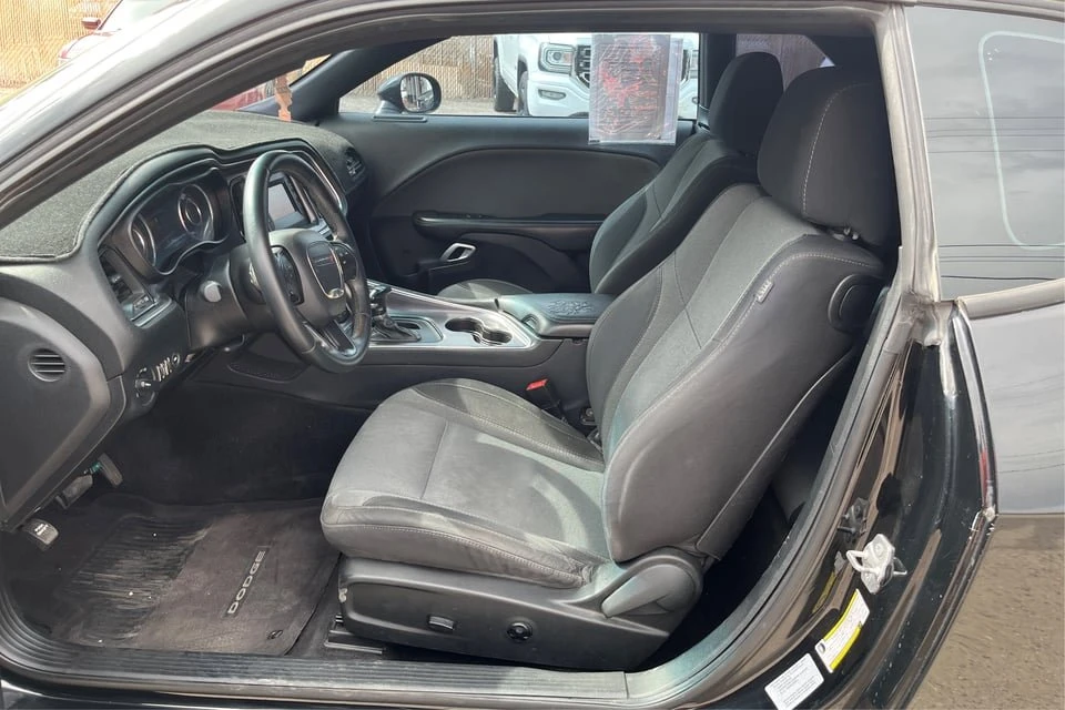 2016 Dodge Challenger 3rd Gen - Image 9 of 20