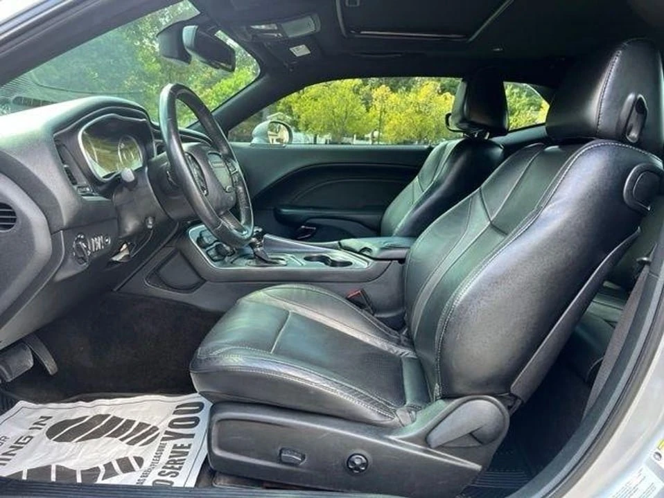 2016 Dodge Challenger 3rd Gen - Image 11 of 20