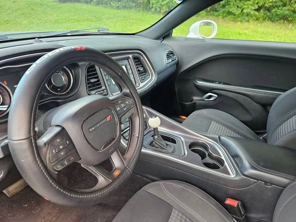 2016 Dodge Challenger 3rd Gen - Image 11 of 20