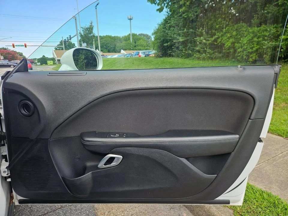2016 Dodge Challenger 3rd Gen - Image 19 of 20