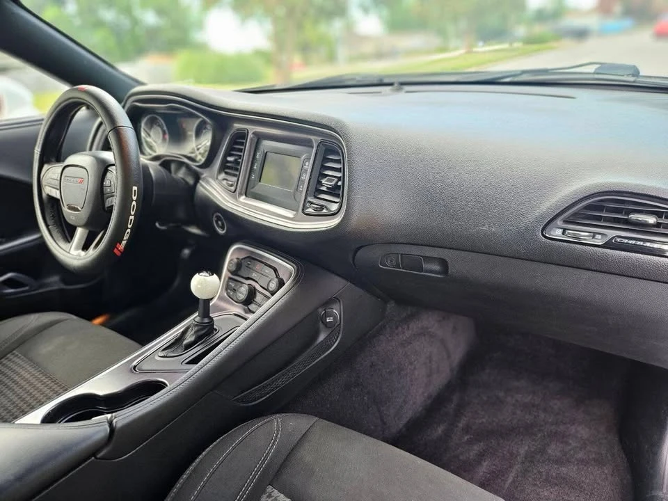 2016 Dodge Challenger 3rd Gen - Image 15 of 20