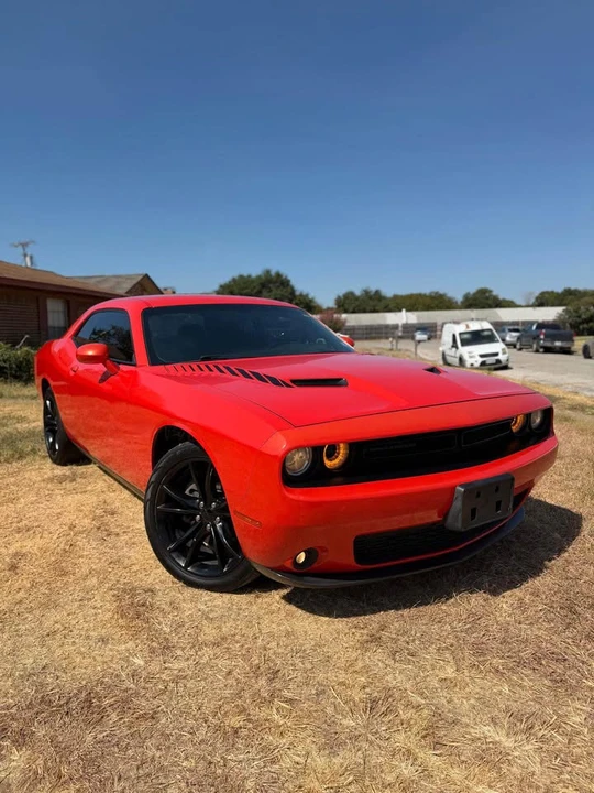 2016 Dodge Challenger 3rd Gen - Image 2 of 9