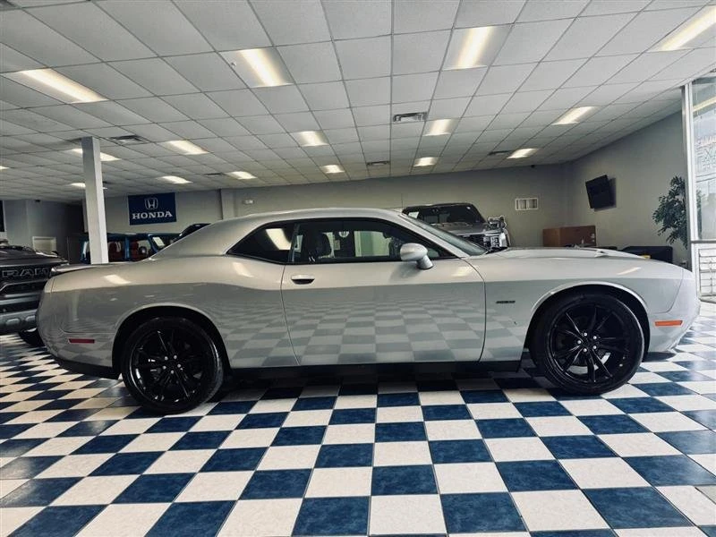 2016 Dodge Challenger 3rd Gen - Image 4 of 9