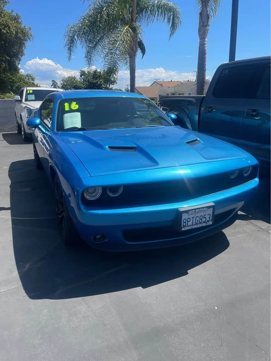 2016 Dodge Challenger 3rd Gen - Image 2 of 3