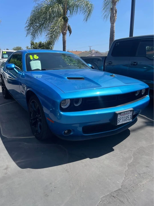 2016 Dodge Challenger 3rd Gen - Image 2 of 3