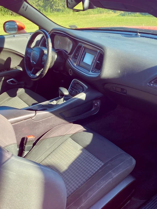 2016 Dodge Challenger 3rd Gen - Image 3 of 11