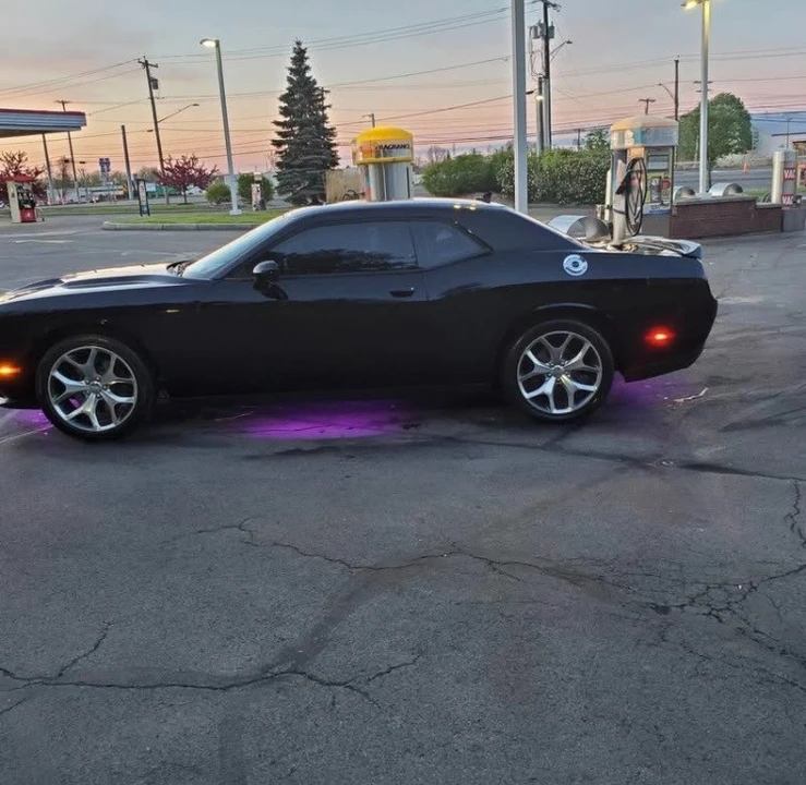 2016 Dodge Challenger 3rd Gen - Image 10 of 14